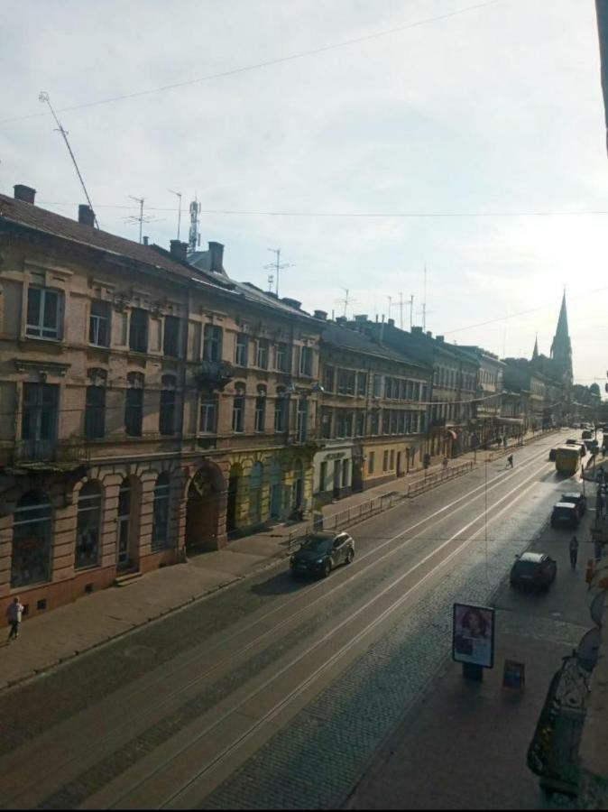 リヴィウАpartment З Балконом Жд Вокзал, Центрアパートメント エクステリア 写真
